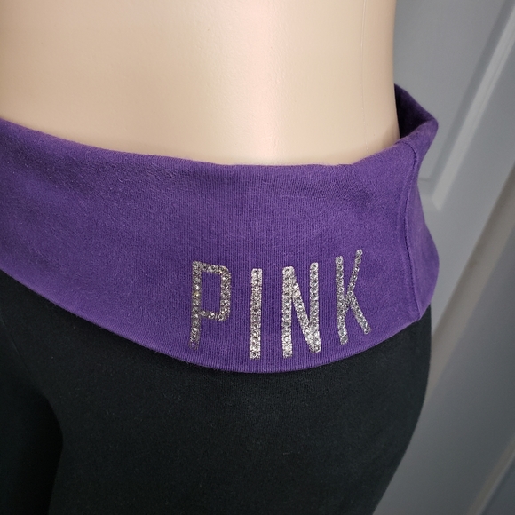SOLD VS Pink Yoga Capri Leggings - Picture 7 of 8